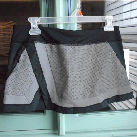 NWT-Lululemon Light it Up reflective skirt Size 6 - Picture 4 of 8
